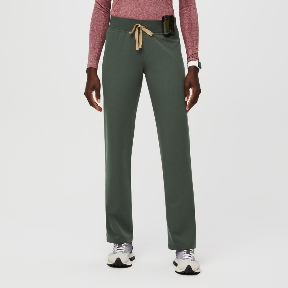 Figs Livingston Scrub Pants In Moss